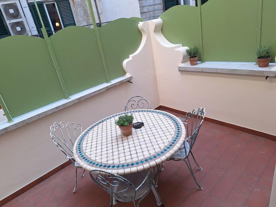 Il Talismano-In Citta -Vicino Al Mare Apartment Савона Екстериор снимка