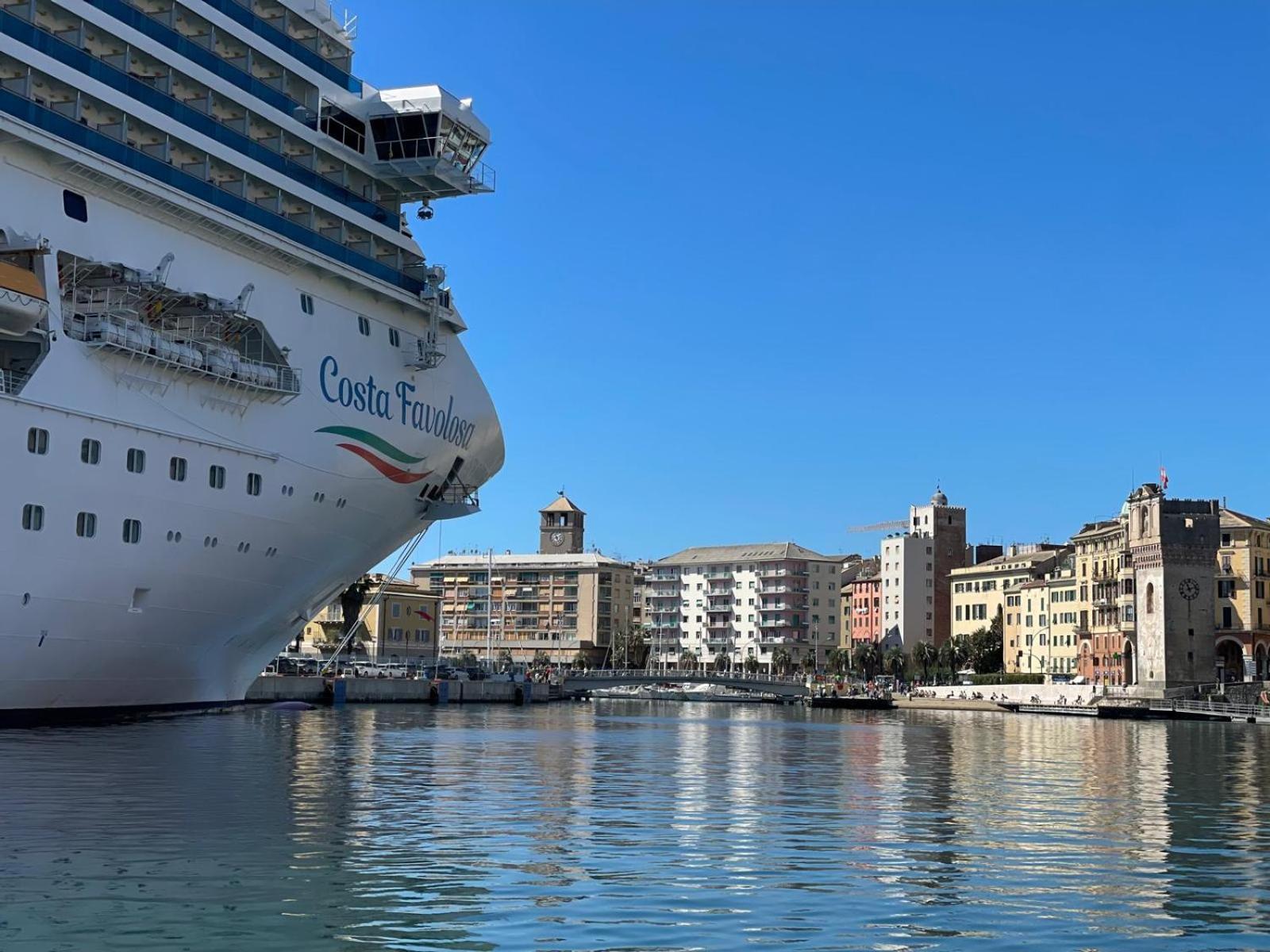 Il Talismano-In Citta -Vicino Al Mare Apartment Савона Екстериор снимка